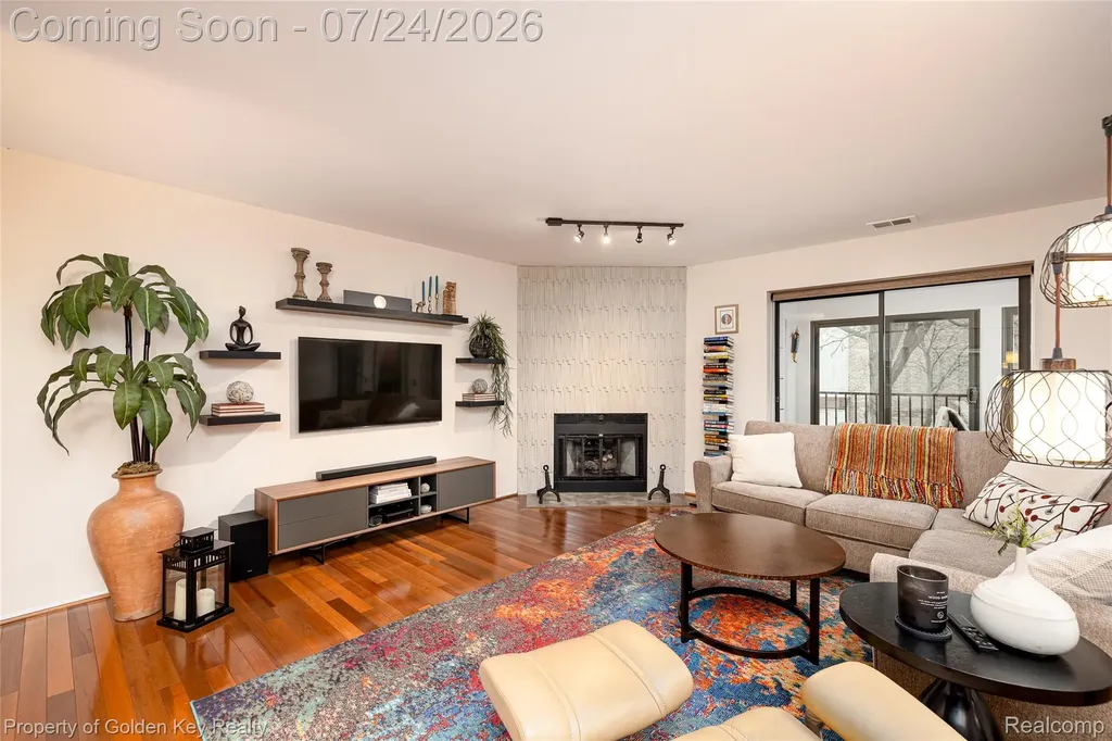 17955 University Park Drive Livonia City MI 48152