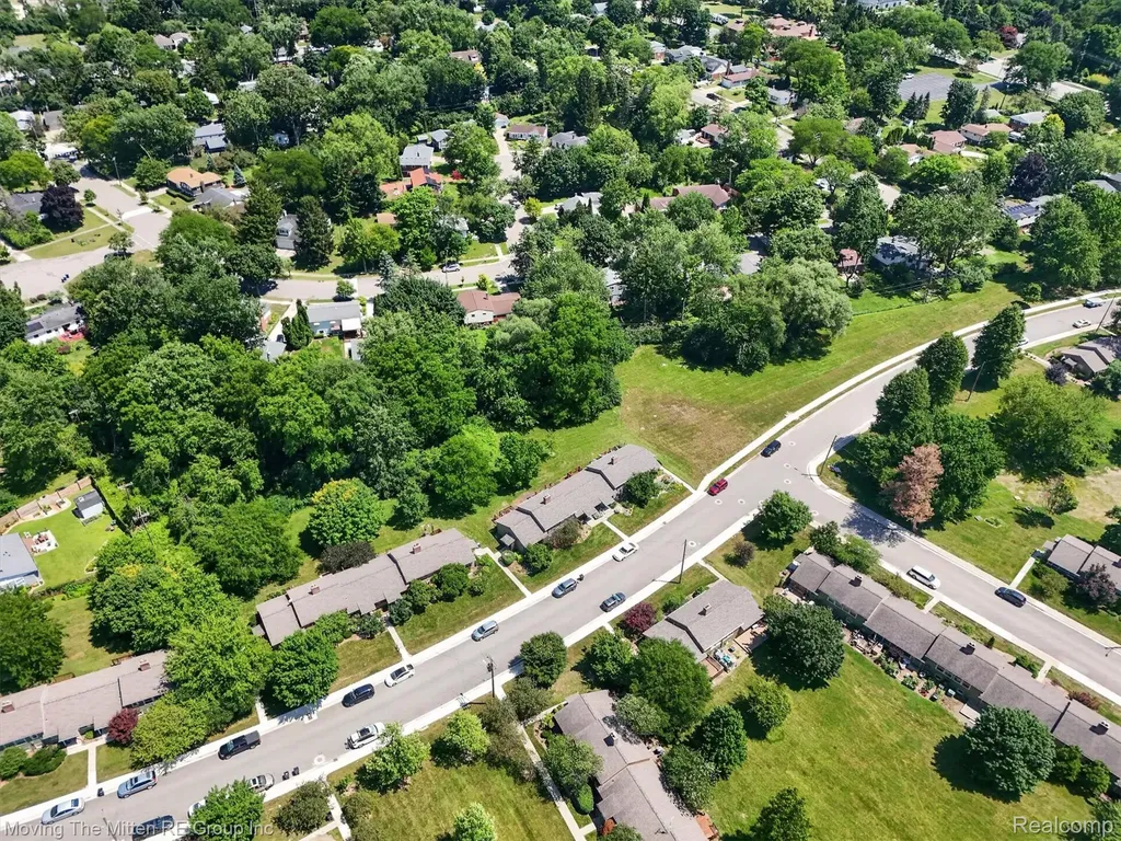 2655 Whitewood Street Ann Arbor City MI 48104