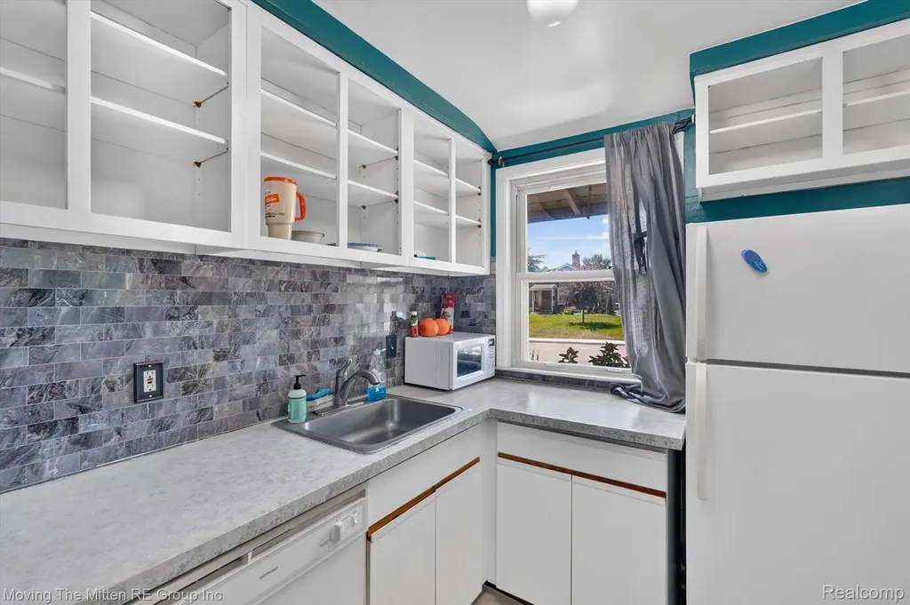 2655 Whitewood Street Ann Arbor City MI 48104