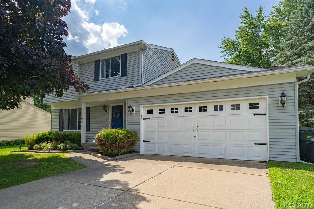1642 Dancer Drive Rochester Hills City MI 48307