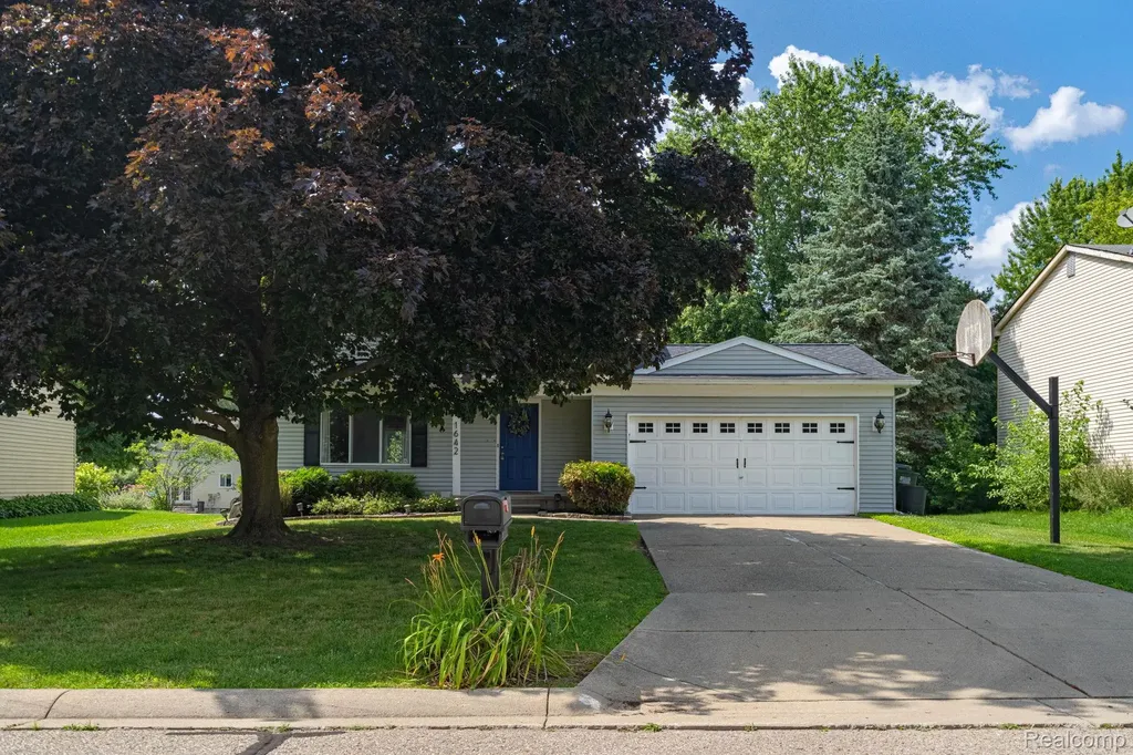 1642 Dancer Drive Rochester Hills City MI 48307