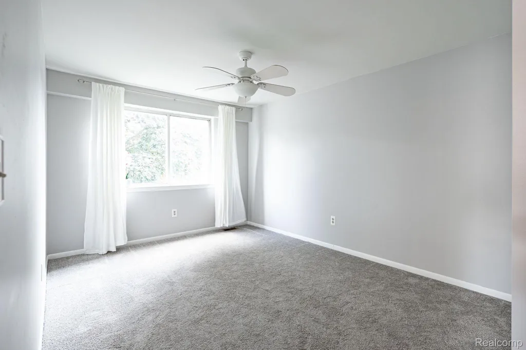 1642 Dancer Drive Rochester Hills City MI 48307