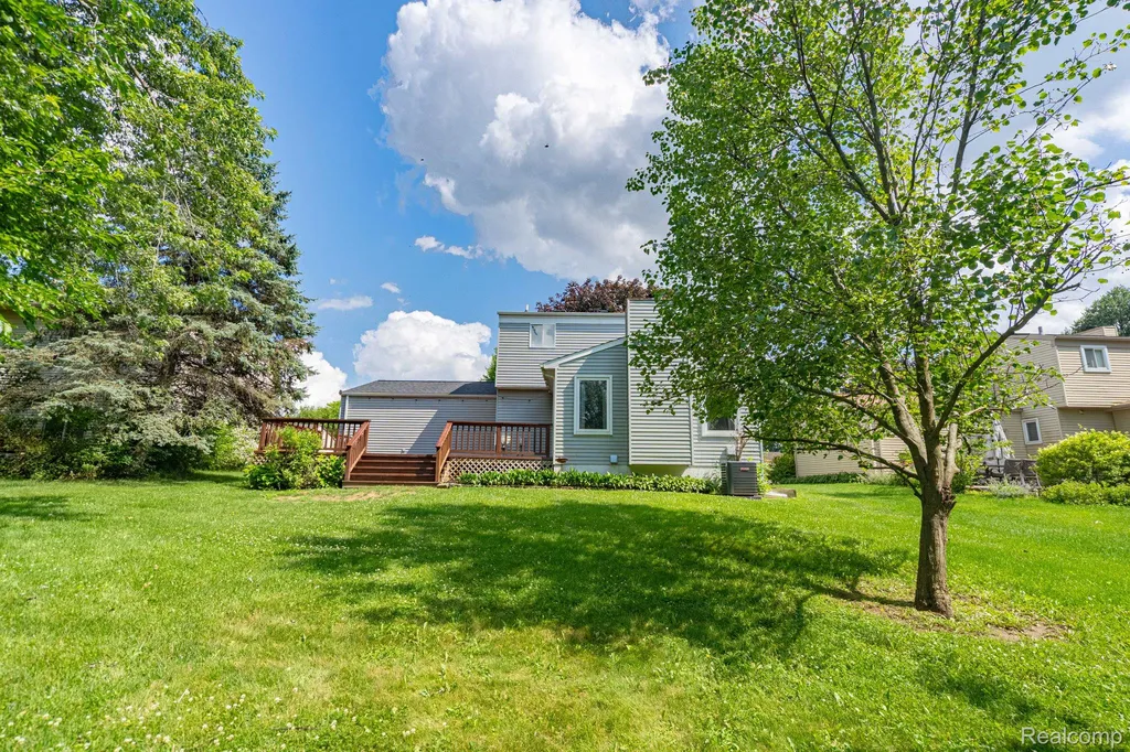 1642 Dancer Drive Rochester Hills City MI 48307