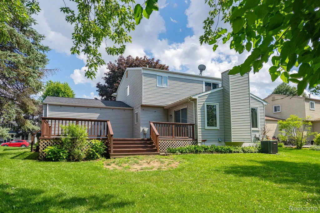 1642 Dancer Drive Rochester Hills City MI 48307
