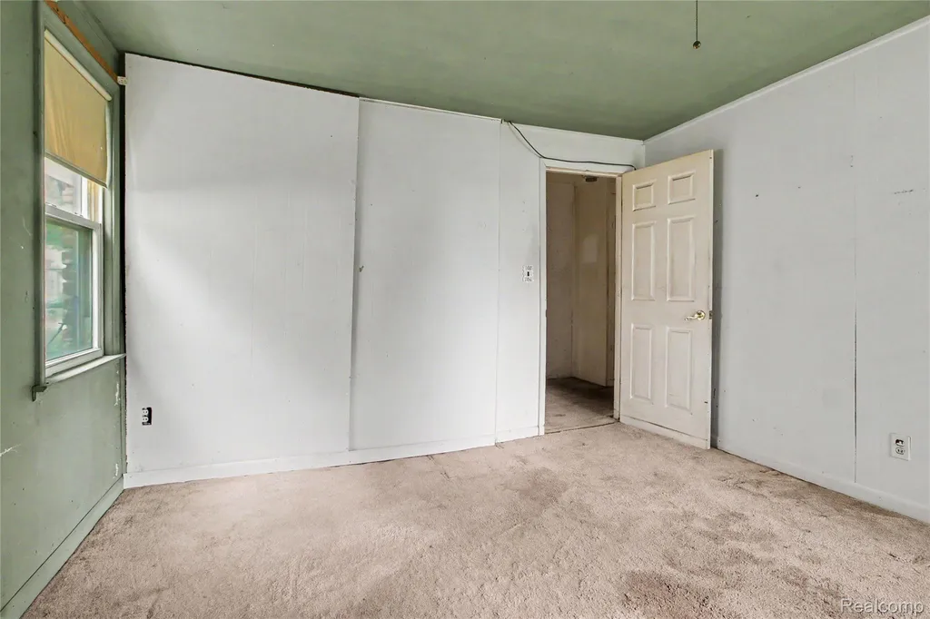 1809 N Walton Street Westland City MI 48185