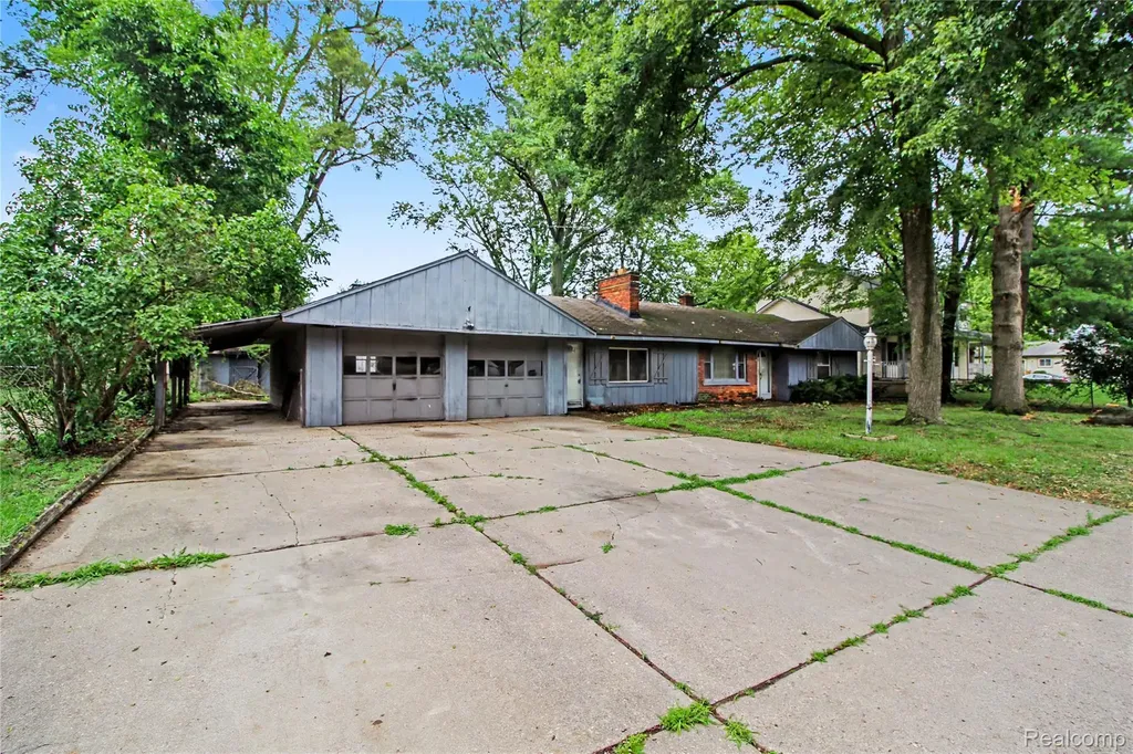 1809 N Walton Street Westland City MI 48185