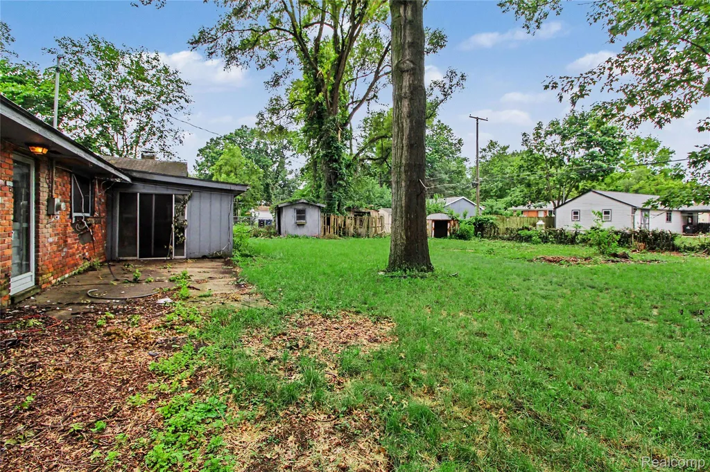 1809 N Walton Street Westland City MI 48185