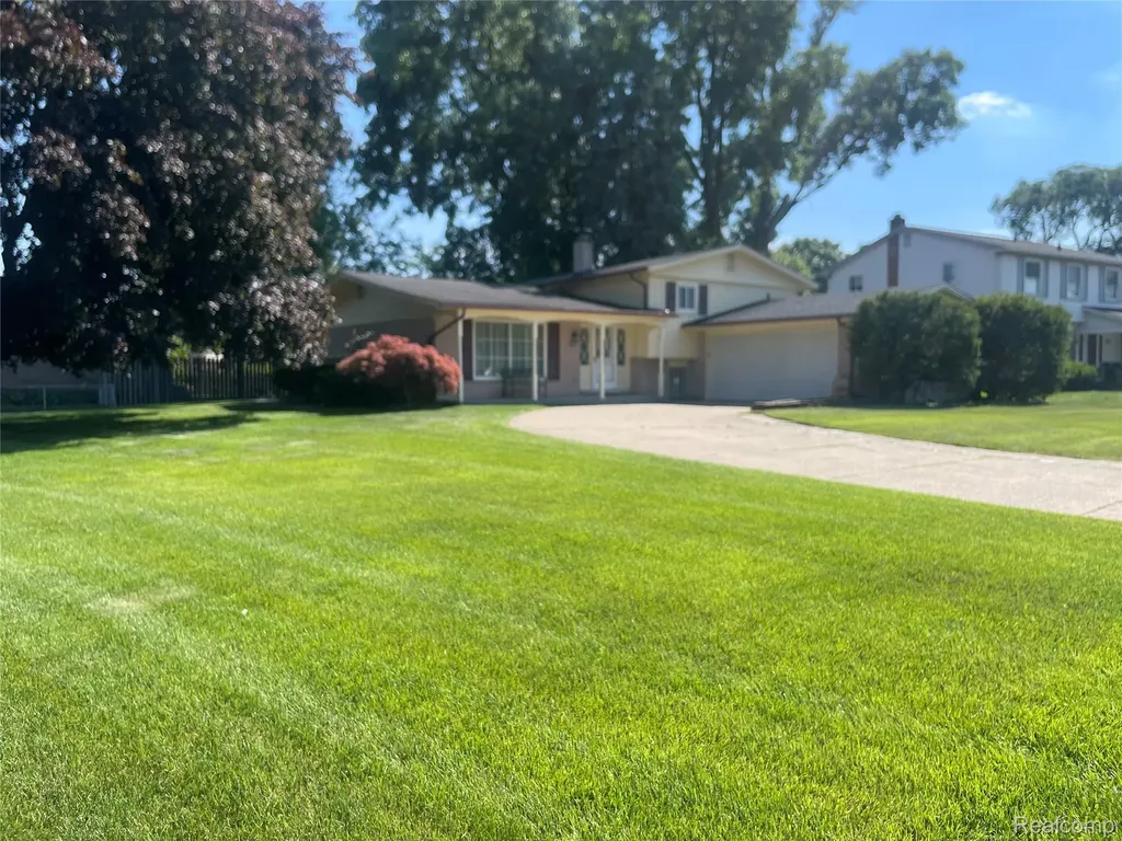 20961 Concord Street Southfield City MI 48076