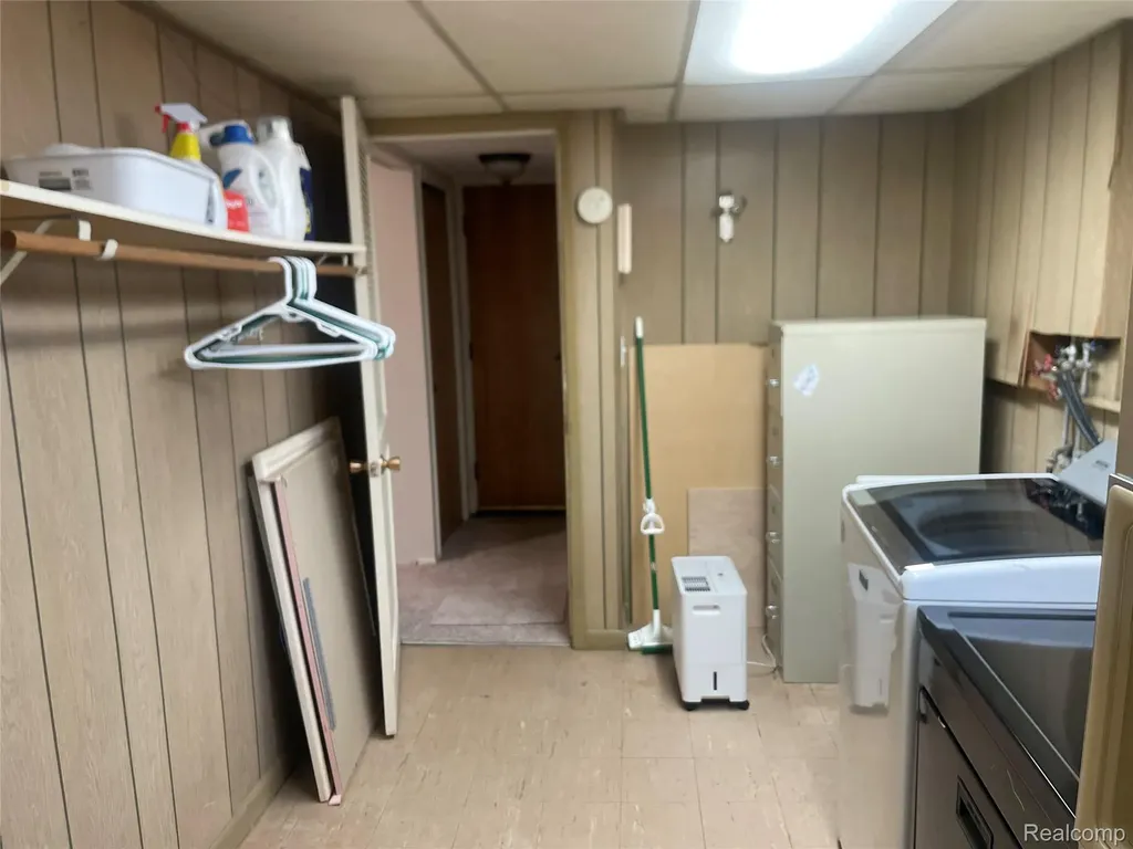20961 Concord Street Southfield City MI 48076