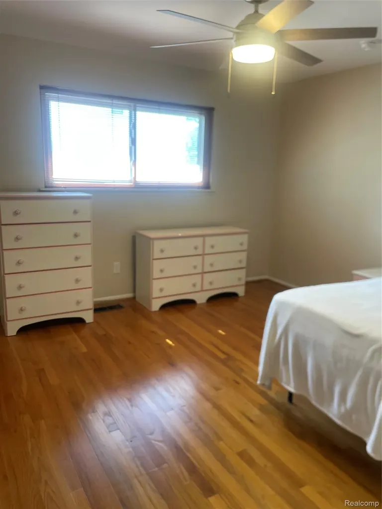 20961 Concord Street Southfield City MI 48076