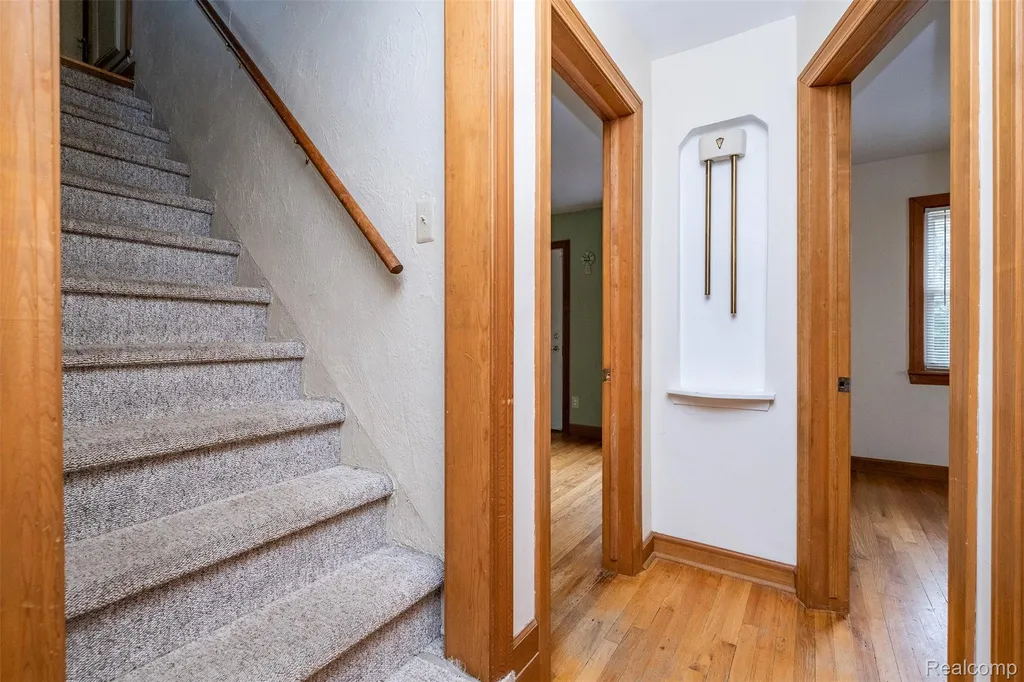 807 Vermont Avenue Royal Oak City MI 48067