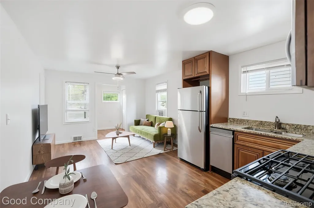 1592 Shevlin Street Ferndale City MI 48220