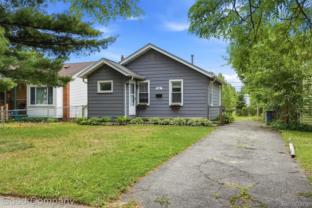 1592 Shevlin Street Ferndale City MI 48220