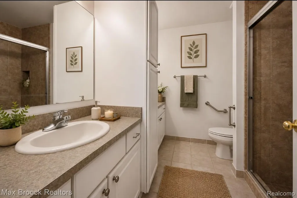 1102 Abigail Court Commerce Charter Township MI 48390