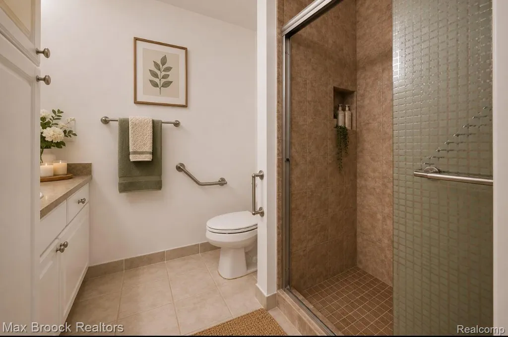 1102 Abigail Court Commerce Charter Township MI 48390