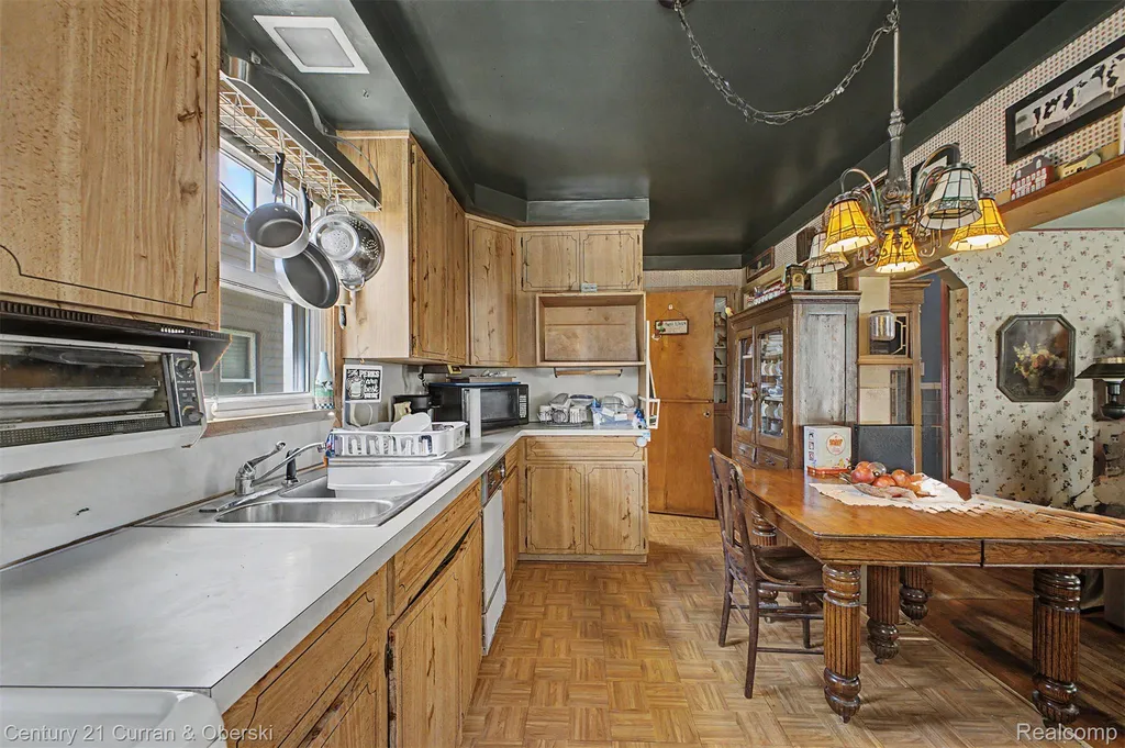 15979 Norborne Redford Charter Township MI 48239
