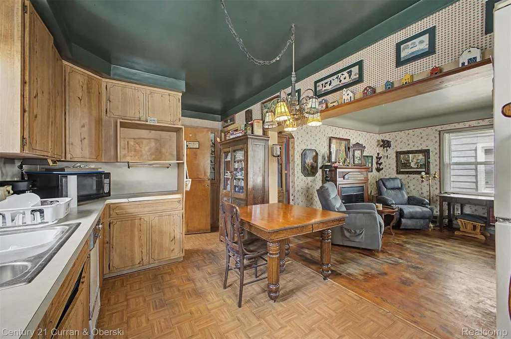 15979 Norborne Redford Charter Township MI 48239