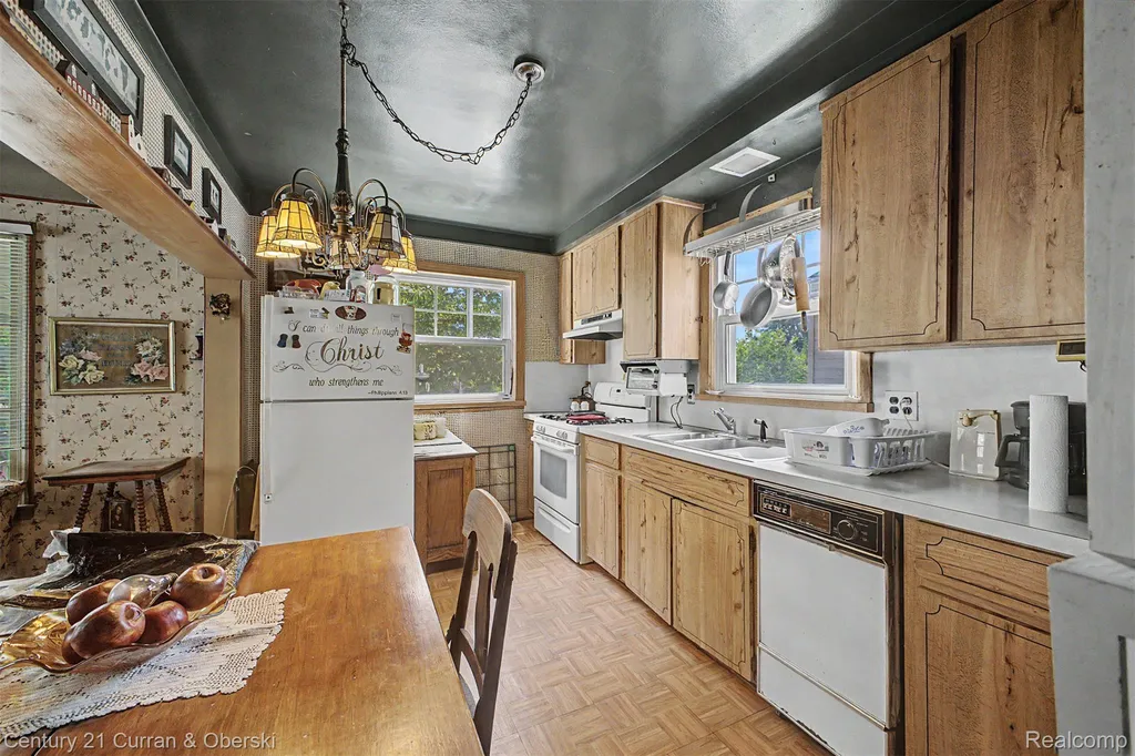 15979 Norborne Redford Charter Township MI 48239