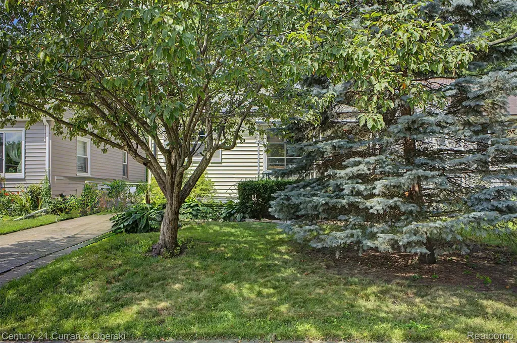 15979 Norborne Redford Charter Township MI 48239