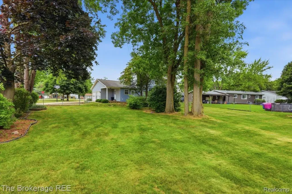 4375 Esta Drive Genesee Charter Township MI 48506