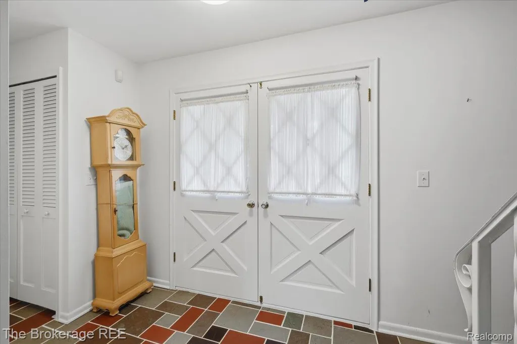 4375 Esta Drive Genesee Charter Township MI 48506