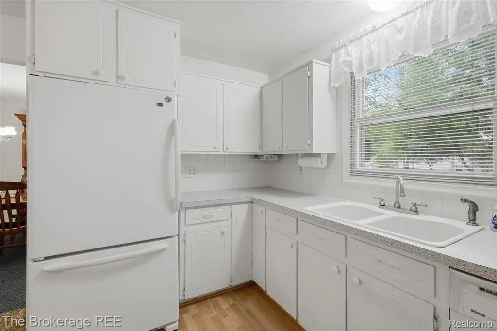 4375 Esta Drive Genesee Charter Township MI 48506