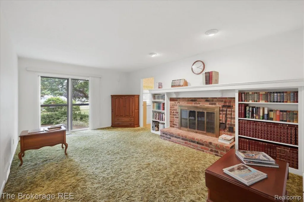 4375 Esta Drive Genesee Charter Township MI 48506