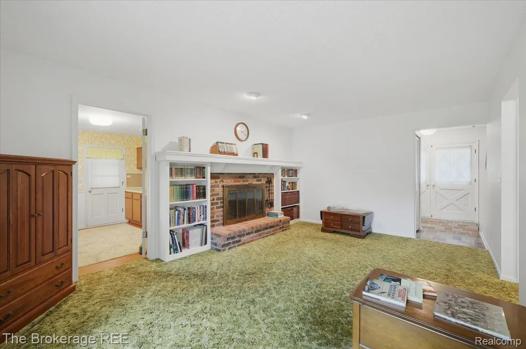 4375 Esta Drive Genesee Charter Township MI 48506
