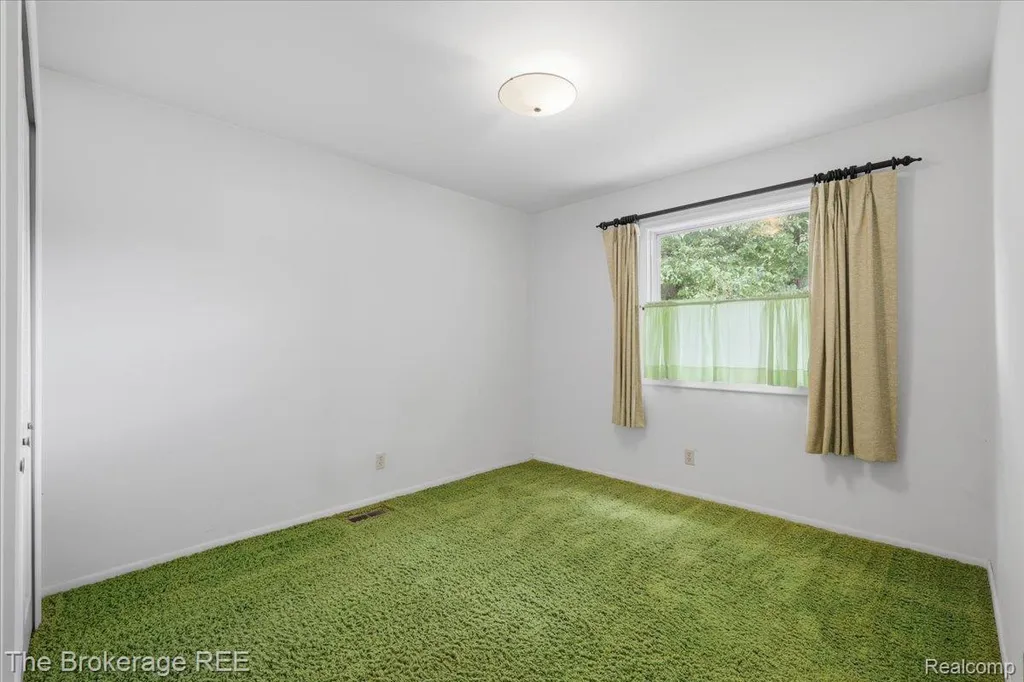 4375 Esta Drive Genesee Charter Township MI 48506