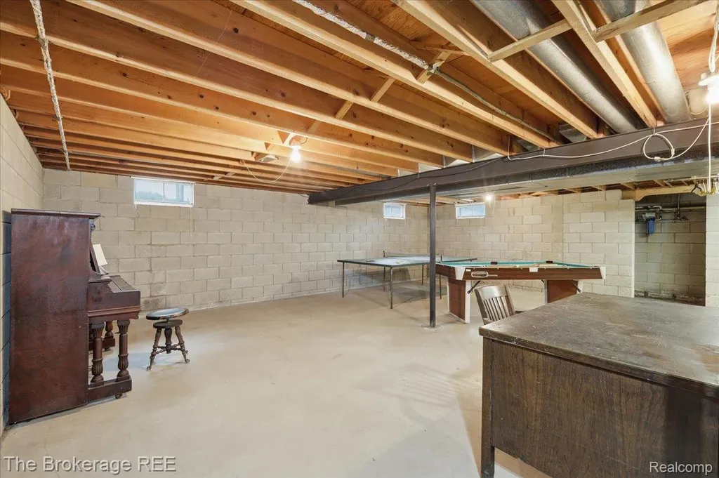 4375 Esta Drive Genesee Charter Township MI 48506