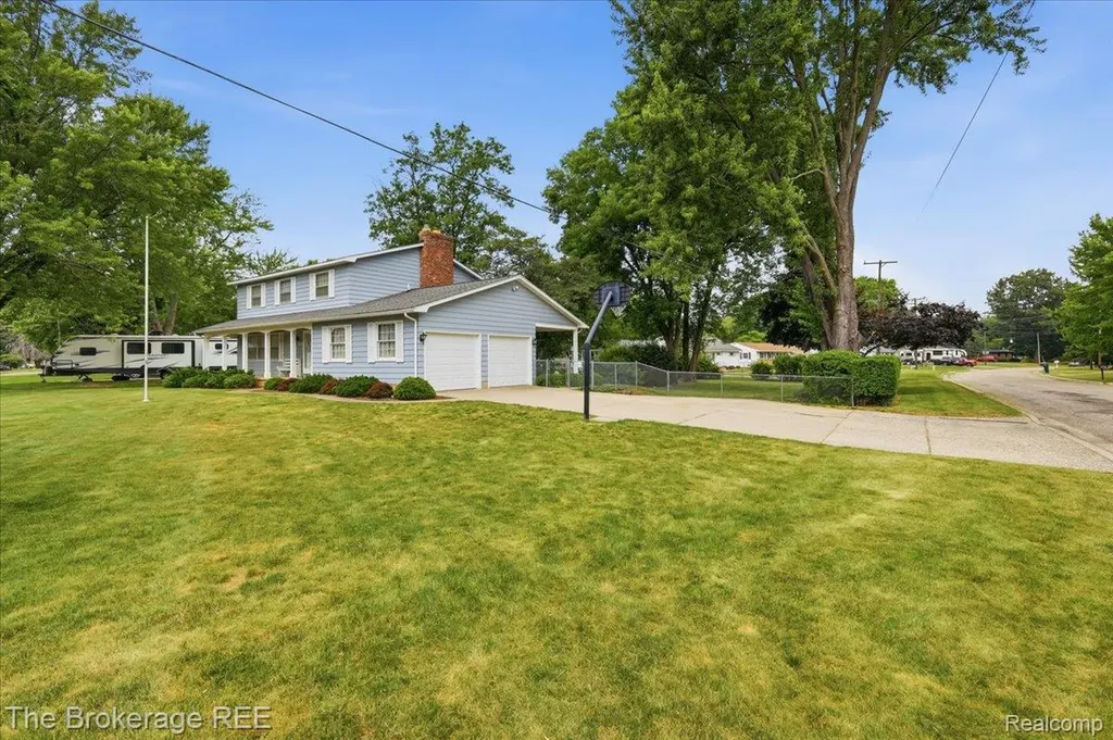 4375 Esta Drive Genesee Charter Township MI 48506