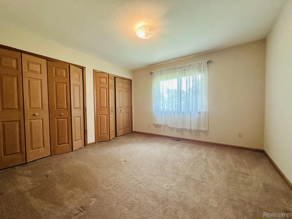2303 Blue Heron Court Fenton City MI 48430