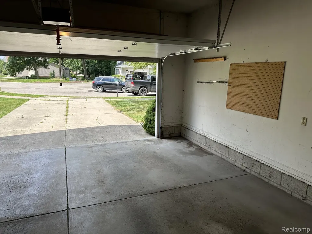 2303 Blue Heron Court Fenton City MI 48430