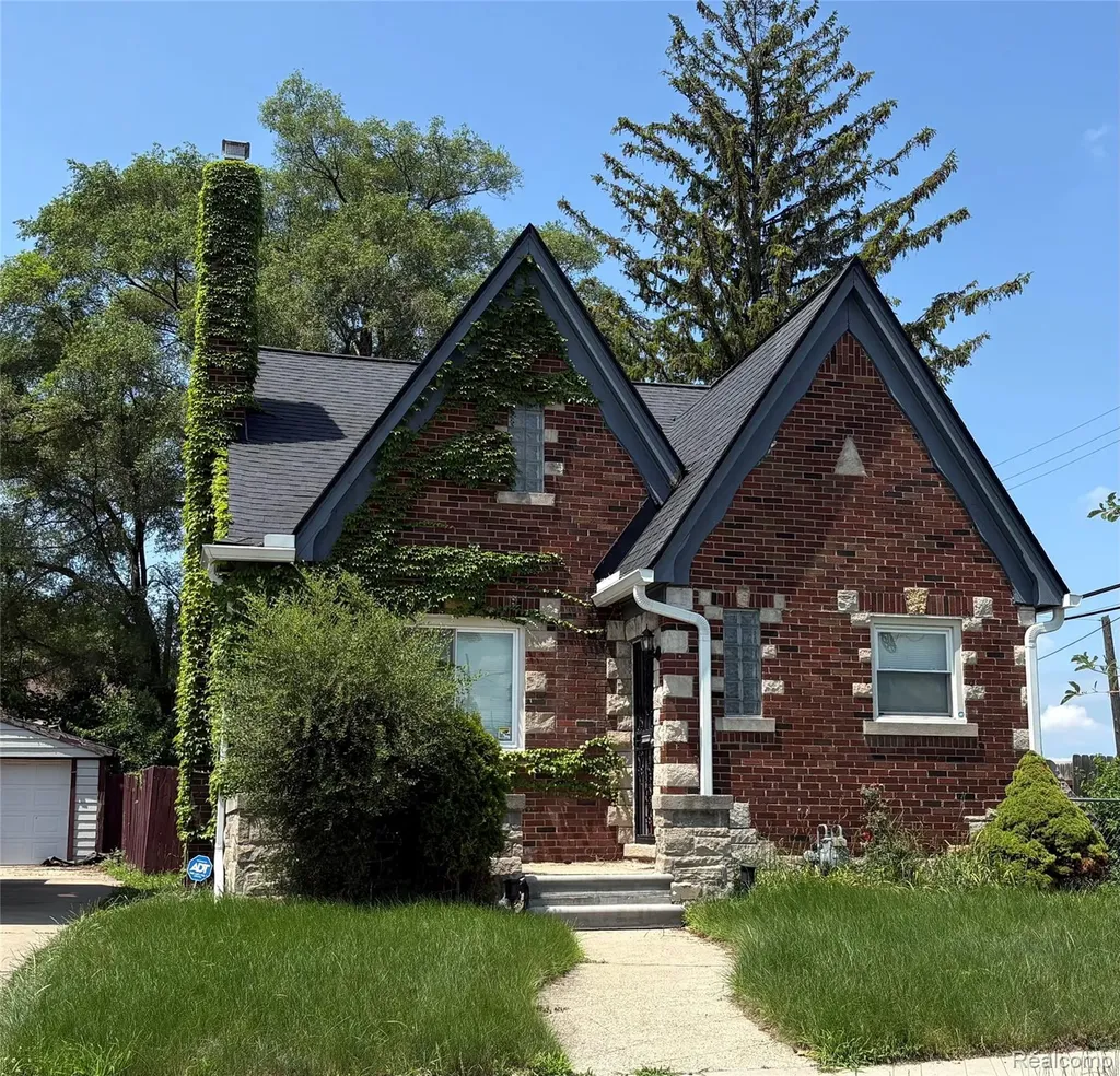 17417 Washburn Street Detroit City MI 48221