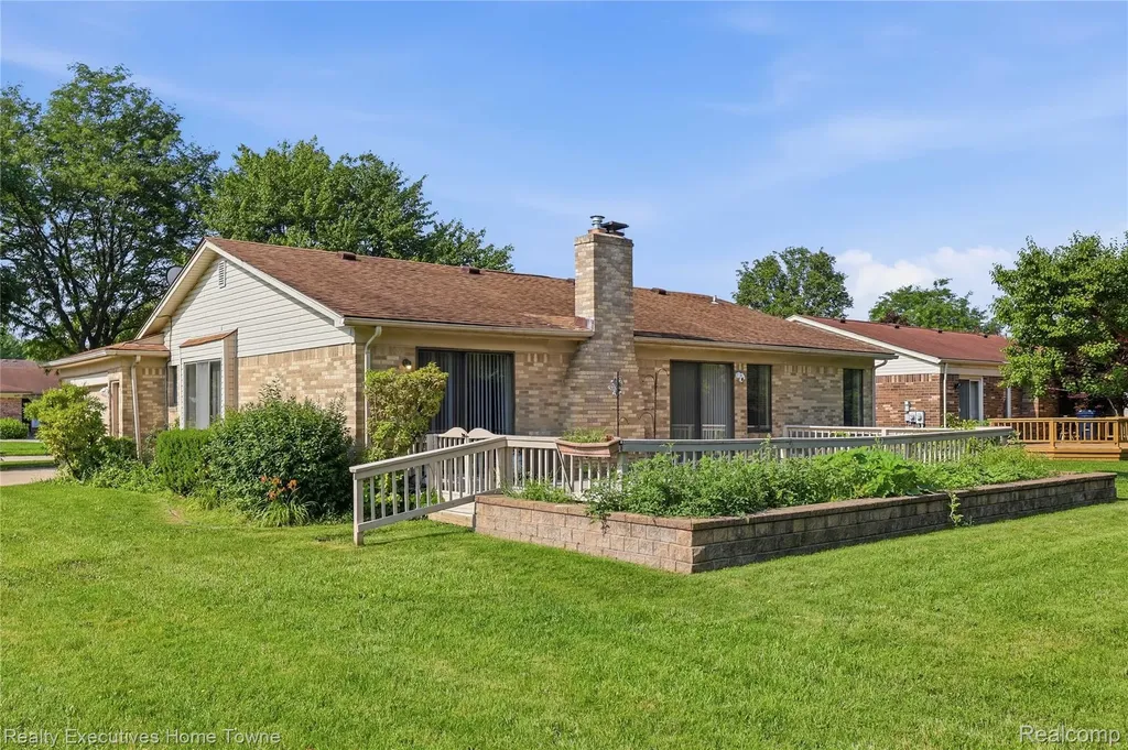 5281 Shruboak Drive Sterling Heights City MI 48310
