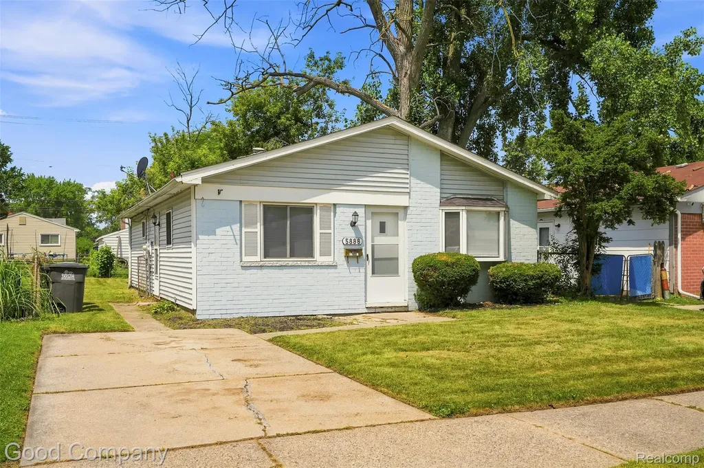 5888 Westlake Street Taylor City MI 48180