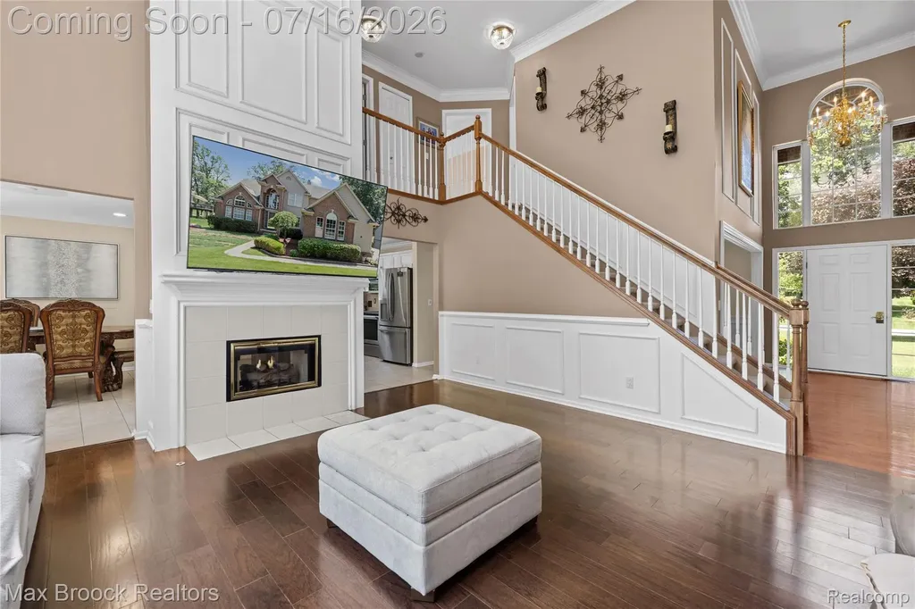 2322 Sandlewood Drive White Lake Charter Township MI 48383