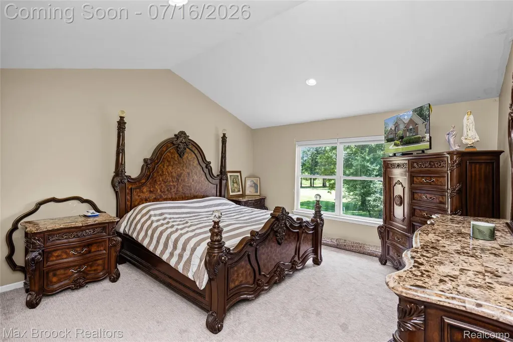 2322 Sandlewood Drive White Lake Charter Township MI 48383