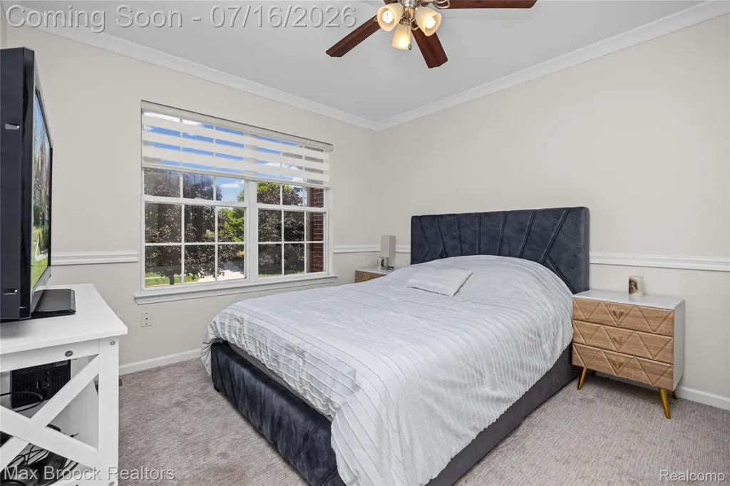 2322 Sandlewood Drive White Lake Charter Township MI 48383