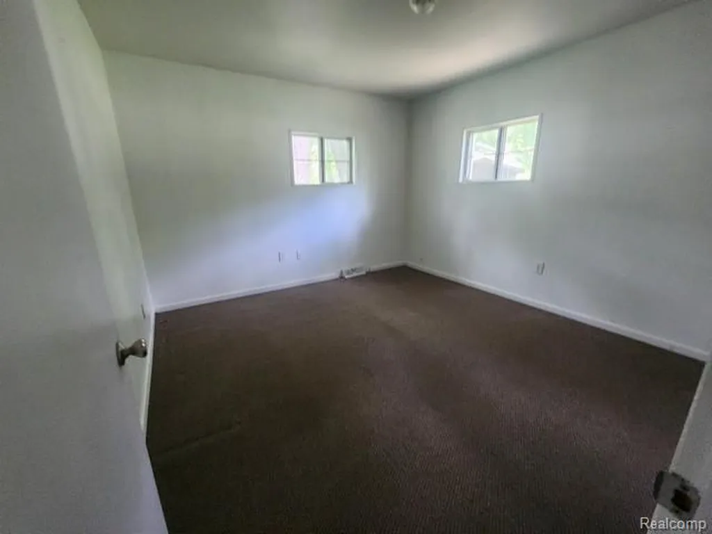 3302 Newton Road Commerce Charter Township MI 48382