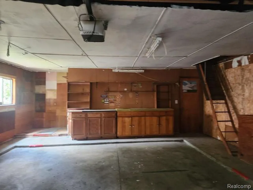 3302 Newton Road Commerce Charter Township MI 48382