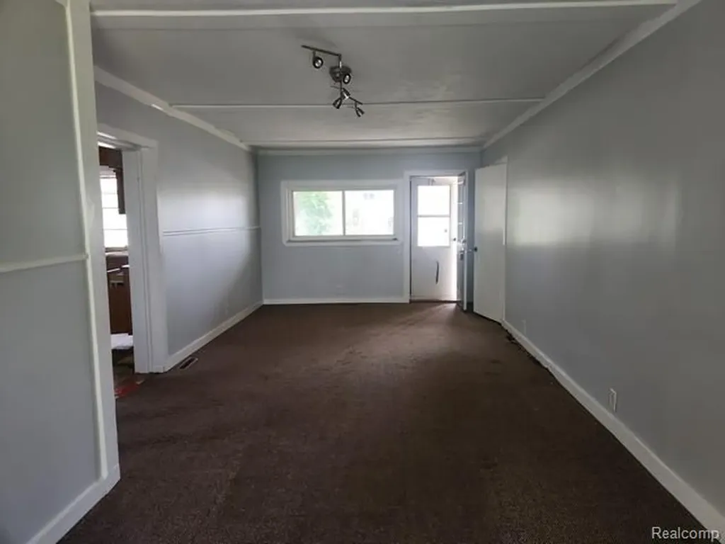 3302 Newton Road Commerce Charter Township MI 48382