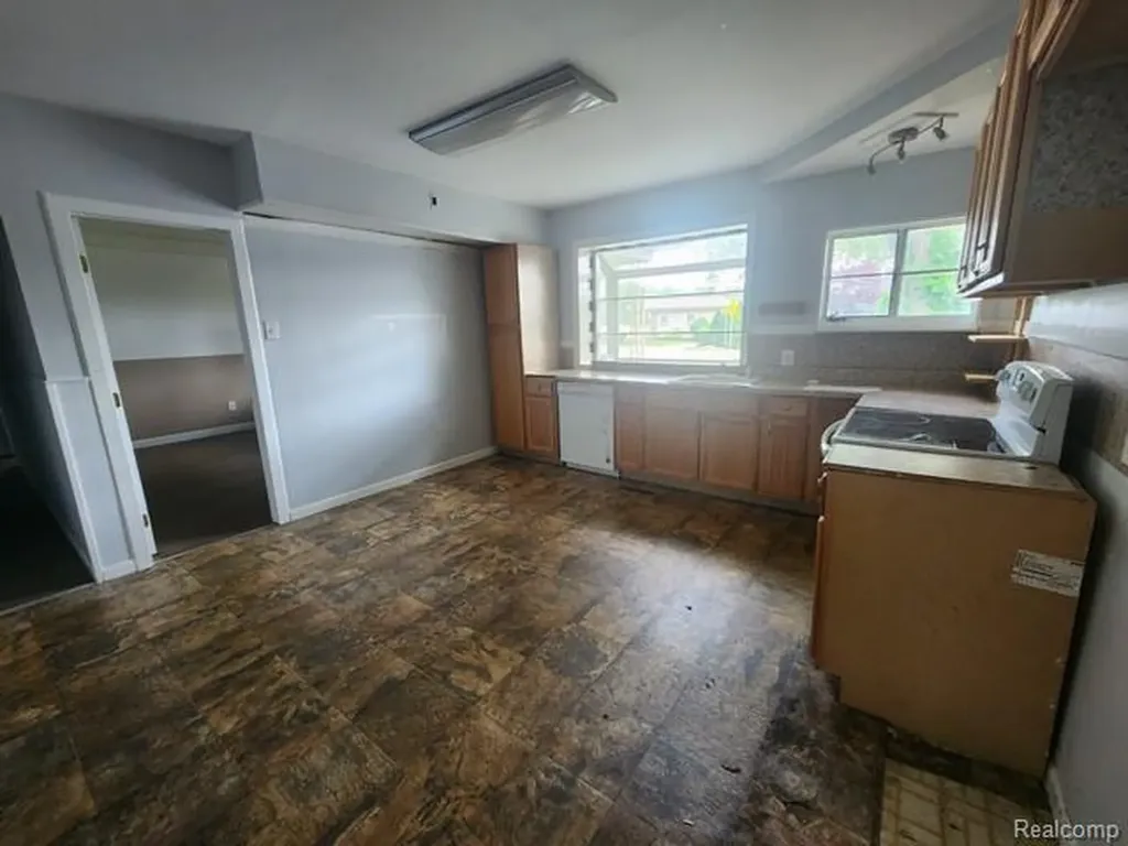 3302 Newton Road Commerce Charter Township MI 48382