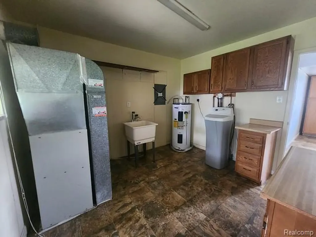 3302 Newton Road Commerce Charter Township MI 48382