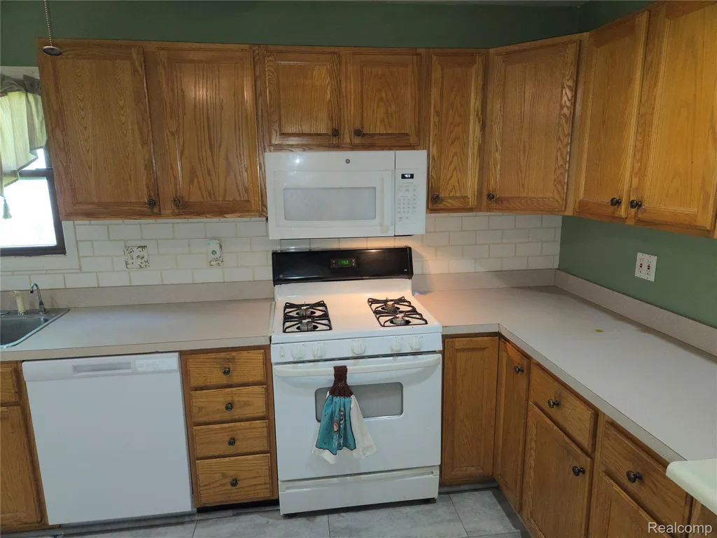 5924 N Karle Street Westland City MI 48185