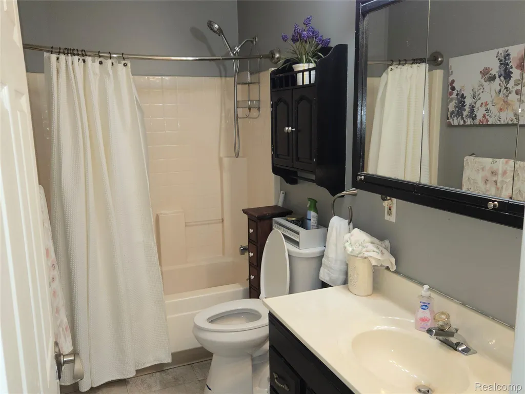 5924 N Karle Street Westland City MI 48185