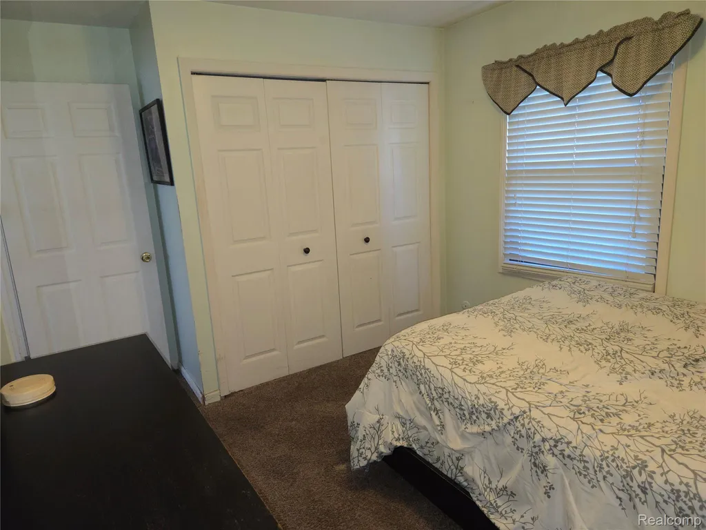 5924 N Karle Street Westland City MI 48185