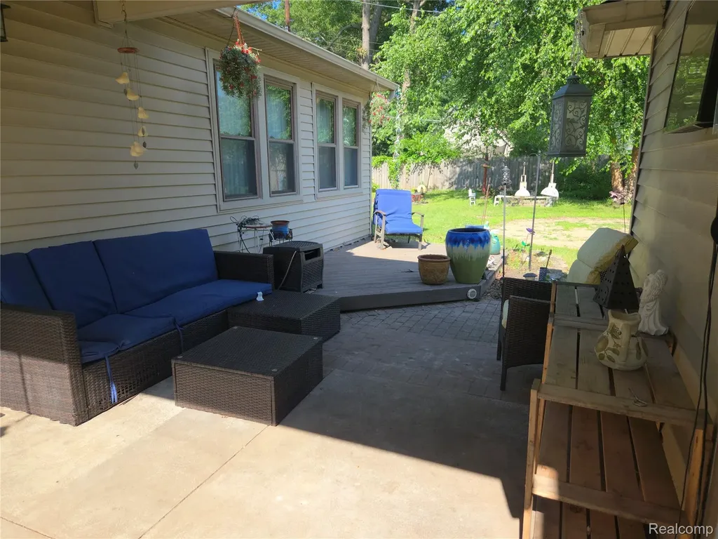 5924 N Karle Street Westland City MI 48185