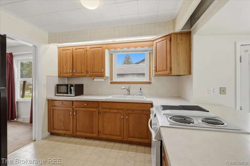 315 E Hill Street Davison City MI 48423