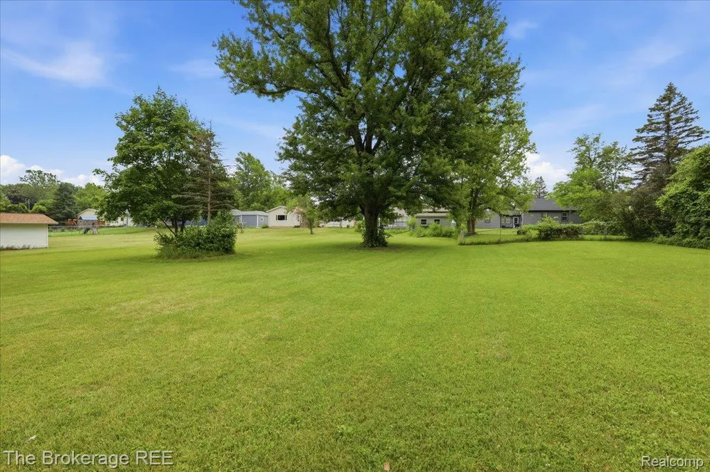 315 E Hill Street Davison City MI 48423